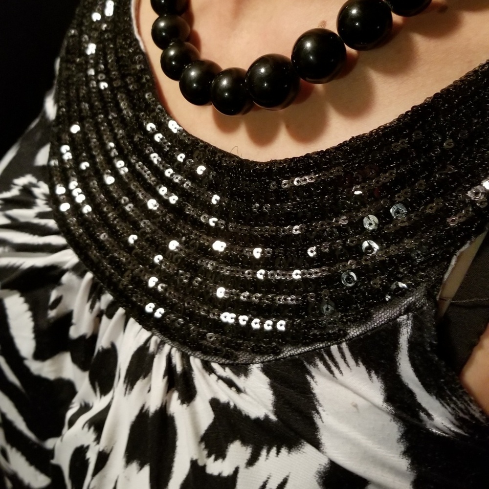 Rue 21 sleeveless shirt with Sequin collar